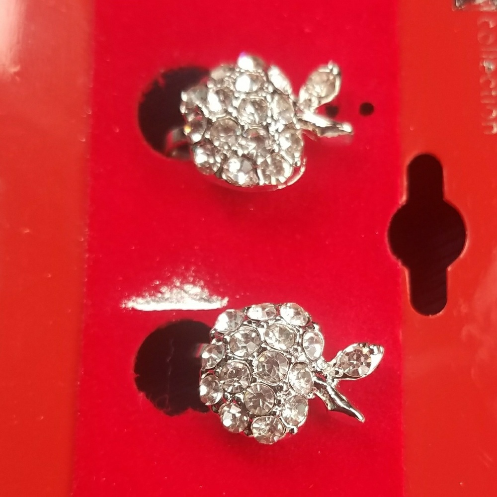 Rhinestones set lead free Apples clip on earrings